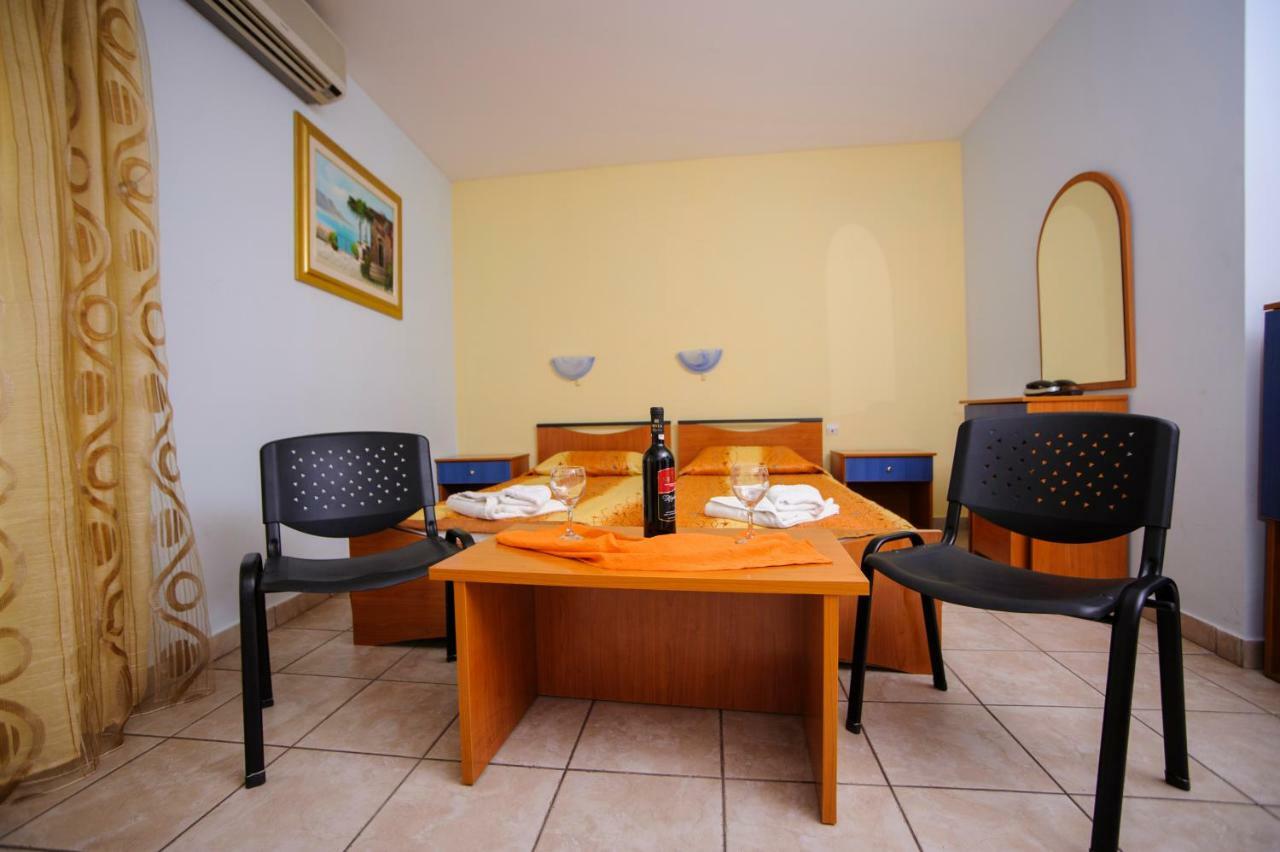 Hotel Europa Olympiakí Aktí Ngoại thất bức ảnh